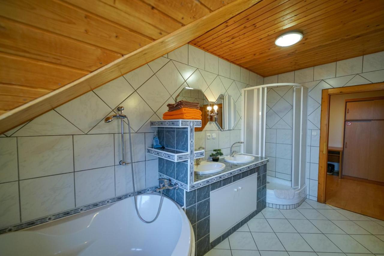 Penzion Fantazia Poprad - Self Check-In Extérieur photo